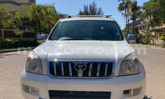 Nunua Ilio tumika Toyota Land Cruiser Prado Fedha Gari ndani ya Maputo nchini Maputo Nunua Ilio tumika Toyota Land Cruiser Prado Fedha Gari ndani ya Maputo nchini Maputo