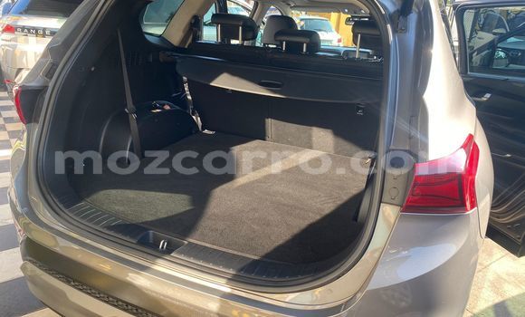 Nunua Ilio tumika Hyundai Santa Fe Fedha Gari ndani ya Maputo nchini Maputo Nunua Ilio tumika Hyundai Santa Fe Fedha Gari ndani ya Maputo nchini Maputo