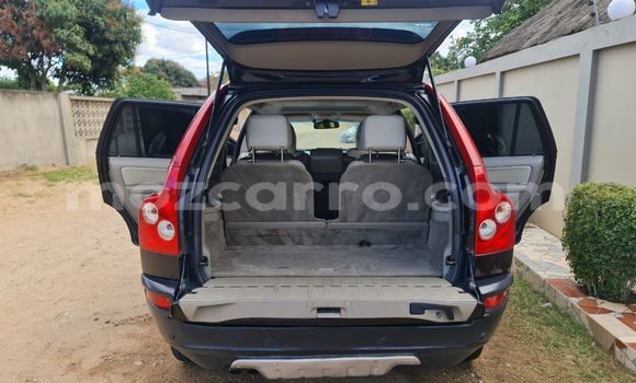 Nunua Ilio tumika Volvo XC90 Nyeusi Gari ndani ya Maputo nchini Maputo Nunua Ilio tumika Volvo XC90 Nyeusi Gari ndani ya Maputo nchini Maputo
