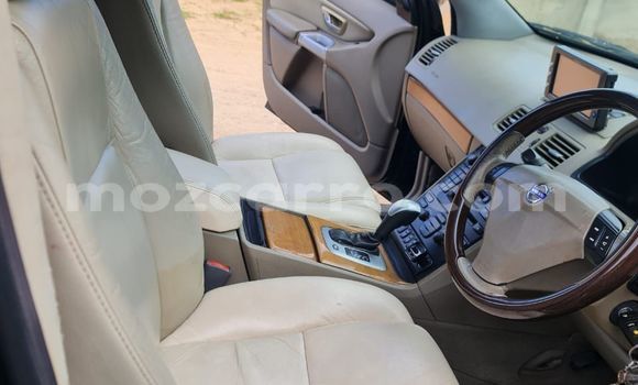 Nunua Ilio tumika Volvo XC90 Nyeusi Gari ndani ya Maputo nchini Maputo Nunua Ilio tumika Volvo XC90 Nyeusi Gari ndani ya Maputo nchini Maputo