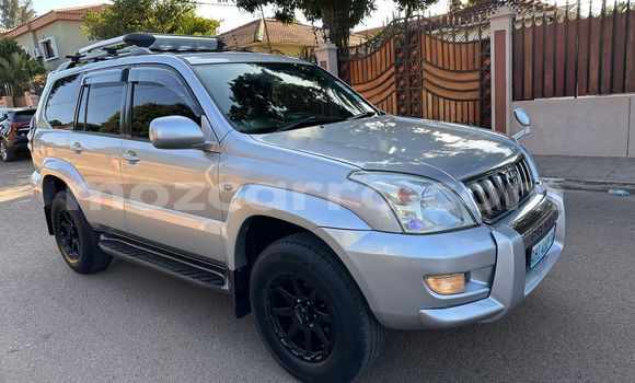 Nunua Ilio tumika Toyota Land Cruiser Prado Nyingine Gari ndani ya Maputo nchini Maputo Nunua Ilio tumika Toyota Land Cruiser Prado Nyingine Gari ndani ya Maputo nchini Maputo