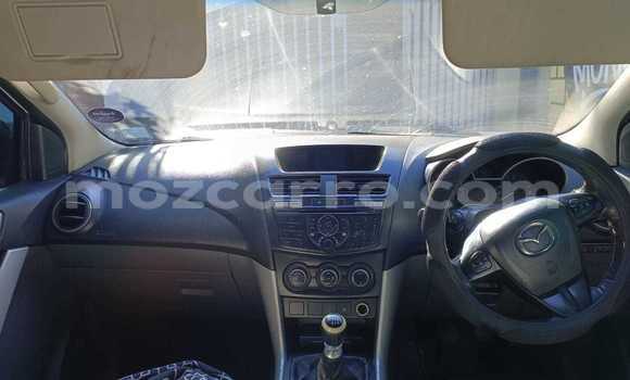 Nunua Ilio tumika Mazda BT-50 Nyeupe Gari ndani ya Maputo nchini Maputo Nunua Ilio tumika Mazda BT-50 Nyeupe Gari ndani ya Maputo nchini Maputo