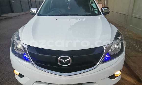 Nunua Ilio tumika Mazda BT-50 Nyeupe Gari ndani ya Maputo nchini Maputo Nunua Ilio tumika Mazda BT-50 Nyeupe Gari ndani ya Maputo nchini Maputo