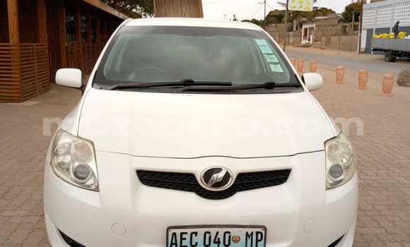 Buy Used Toyota Auris White Car in Maputo in Maputo