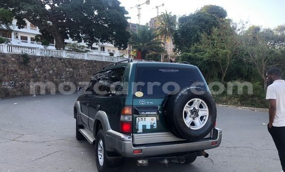 Nunua Ilio tumika Toyota Land Cruiser Prado Kijani Gari ndani ya Maputo nchini Maputo Nunua Ilio tumika Toyota Land Cruiser Prado Kijani Gari ndani ya Maputo nchini Maputo