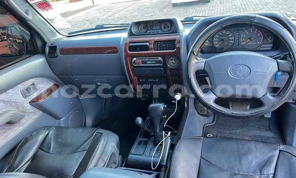 Nunua Ilio tumika Toyota Land Cruiser Prado Kijani Gari ndani ya Maputo nchini Maputo Nunua Ilio tumika Toyota Land Cruiser Prado Kijani Gari ndani ya Maputo nchini Maputo