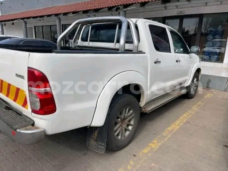 Big with watermark toyota hilux maputo maputo 17360