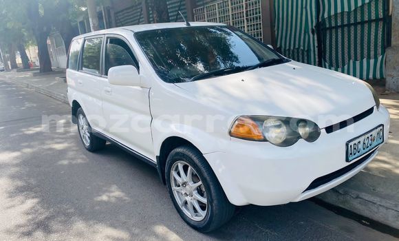 Nunua Ilio tumika Honda HR-V Nyeupe Gari ndani ya Maputo nchini Maputo