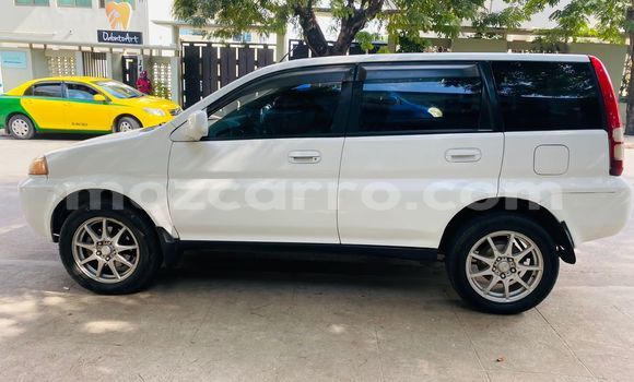 Nunua Ilio tumika Honda HR-V Nyeupe Gari ndani ya Maputo nchini Maputo Nunua Ilio tumika Honda HR-V Nyeupe Gari ndani ya Maputo nchini Maputo