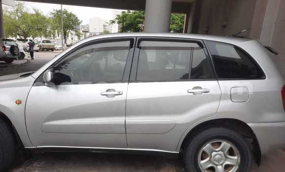 Nunua Ilio tumika Toyota RAV4 Nyingine Gari ndani ya Maputo nchini Maputo Nunua Ilio tumika Toyota RAV4 Nyingine Gari ndani ya Maputo nchini Maputo
