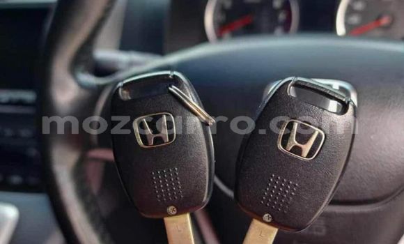 Comprar Usado Honda CR-V Branco Carro em Maputo em Maputo Comprar Usado Honda CR-V Branco Carro em Maputo em Maputo