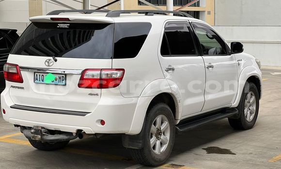 Buy Used Toyota Fortuner White Car in Maputo in Maputo Buy Used Toyota Fortuner White Car in Maputo in Maputo