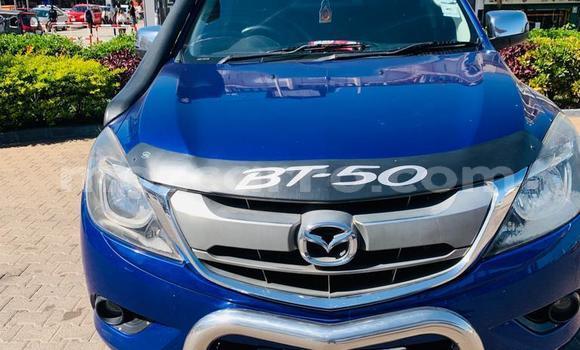 Nunua Ilio tumika Mazda BT-50 Bluu Gari ndani ya Maputo nchini Maputo