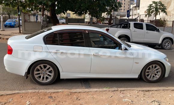 Comprar Usado BMW 3-Series Branco Carro em Maputo em Maputo Comprar Usado BMW 3-Series Branco Carro em Maputo em Maputo