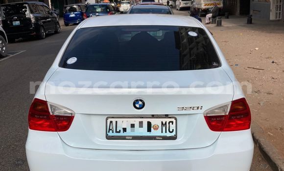 Comprar Usado BMW 3-Series Branco Carro em Maputo em Maputo Comprar Usado BMW 3-Series Branco Carro em Maputo em Maputo