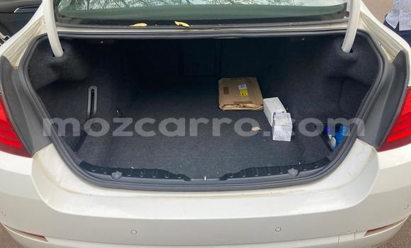 Nunua Ilio tumika BMW 3-Series Nyeupe Gari ndani ya Maputo nchini Maputo Nunua Ilio tumika BMW 3-Series Nyeupe Gari ndani ya Maputo nchini Maputo