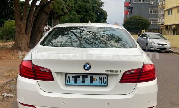 Nunua Ilio tumika BMW 3-Series Nyeupe Gari ndani ya Maputo nchini Maputo Nunua Ilio tumika BMW 3-Series Nyeupe Gari ndani ya Maputo nchini Maputo