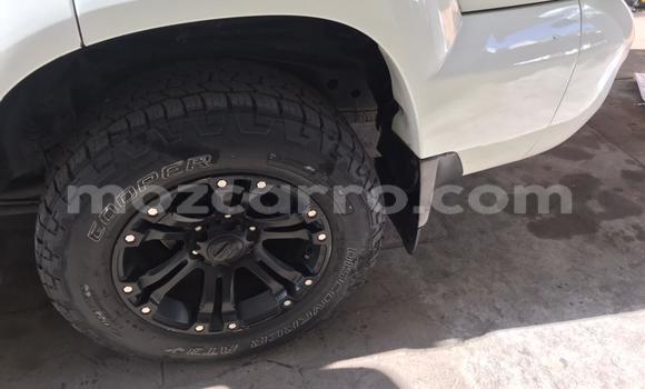 Nunua Ilio tumika Toyota Prado Nyeupe Gari ndani ya Maputo nchini Maputo Nunua Ilio tumika Toyota Prado Nyeupe Gari ndani ya Maputo nchini Maputo