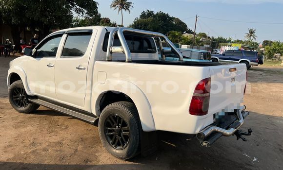 Buy Used Toyota Hilux White Car in Maputo in Maputo Buy Used Toyota Hilux White Car in Maputo in Maputo