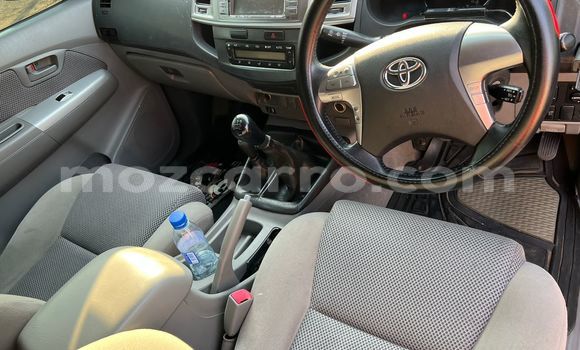 Buy Used Toyota Hilux White Car in Maputo in Maputo Buy Used Toyota Hilux White Car in Maputo in Maputo