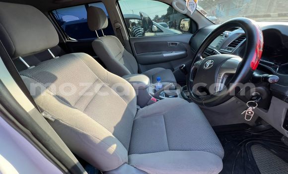 Buy Used Toyota Hilux White Car in Maputo in Maputo Buy Used Toyota Hilux White Car in Maputo in Maputo