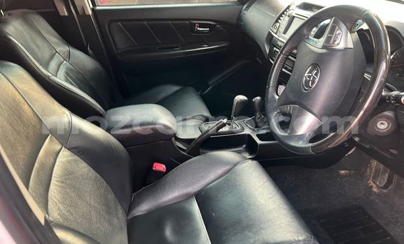 Buy Used Toyota Fortuner White Car in Maputo in Maputo Buy Used Toyota Fortuner White Car in Maputo in Maputo