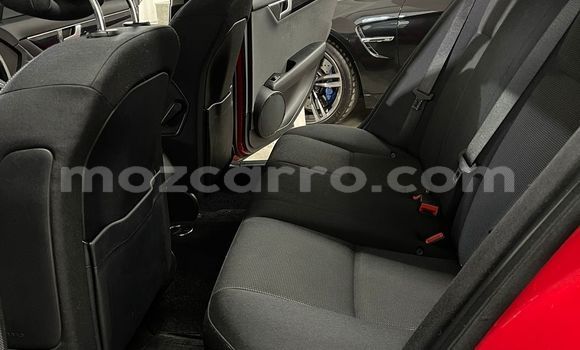 Buy Used Mercedes‒Benz C-klasse Red Car in Maputo in Maputo Buy Used Mercedes‒Benz C-klasse Red Car in Maputo in Maputo