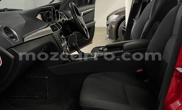 Buy Used Mercedes‒Benz C-klasse Red Car in Maputo in Maputo Buy Used Mercedes‒Benz C-klasse Red Car in Maputo in Maputo