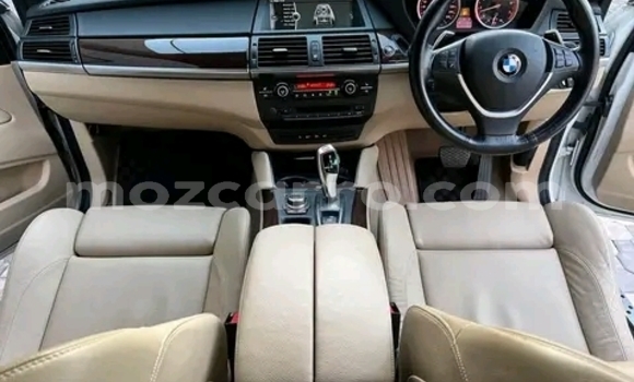 Nunua Mpya BMW X6 Nyeupe Gari ndani ya Maputo nchini Maputo Nunua Mpya BMW X6 Nyeupe Gari ndani ya Maputo nchini Maputo