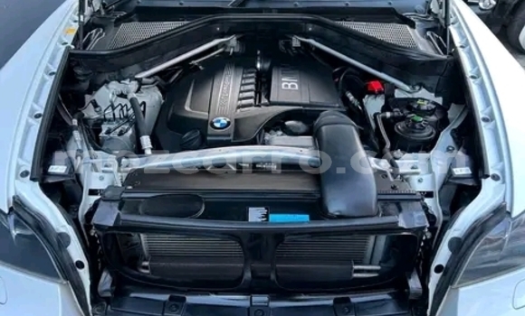 Nunua Mpya BMW X6 Nyeupe Gari ndani ya Maputo nchini Maputo Nunua Mpya BMW X6 Nyeupe Gari ndani ya Maputo nchini Maputo