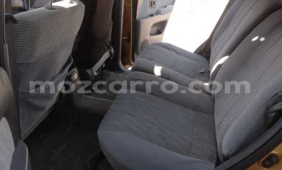 Nunua Ilio tumika Toyota Hilux Surf Nyingine Gari ndani ya Maputo nchini Maputo Nunua Ilio tumika Toyota Hilux Surf Nyingine Gari ndani ya Maputo nchini Maputo