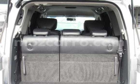 Buy Used Nissan Ellgrand White Car in Maputo in Maputo Buy Used Nissan Ellgrand White Car in Maputo in Maputo