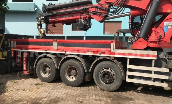 Nunua Ilio tumika Caterpillar 120 Nyingine Lori ndani ya Maputo nchini Maputo Nunua Ilio tumika Caterpillar 120 Nyingine Lori ndani ya Maputo nchini Maputo