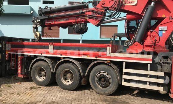 Nunua Ilio tumika Caterpillar 120 Nyingine Lori ndani ya Maputo nchini Maputo Nunua Ilio tumika Caterpillar 120 Nyingine Lori ndani ya Maputo nchini Maputo