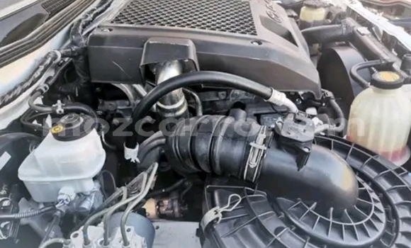 Nunua Ilio tumika Toyota Fortuner Nyeupe Gari ndani ya Maputo nchini Maputo Nunua Ilio tumika Toyota Fortuner Nyeupe Gari ndani ya Maputo nchini Maputo