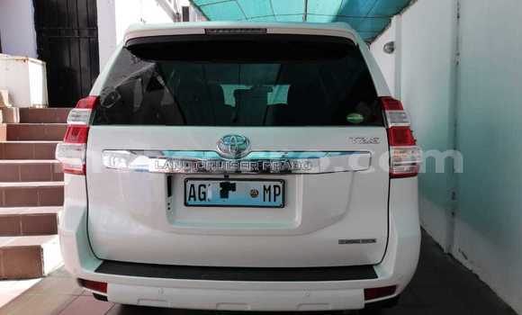 Comprar Usado Toyota Prado Branco Carro em Maputo em Maputo Comprar Usado Toyota Prado Branco Carro em Maputo em Maputo