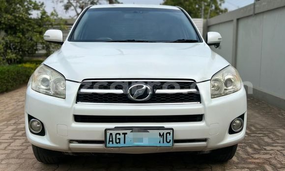 Buy Used Toyota RAV4 White Car in Maputo in Maputo Buy Used Toyota RAV4 White Car in Maputo in Maputo