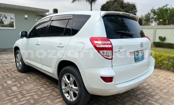 Comprar Usado Toyota RAV4 Branco Carro em Maputo em Maputo Comprar Usado Toyota RAV4 Branco Carro em Maputo em Maputo