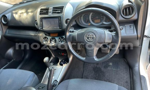 Comprar Usado Toyota RAV4 Branco Carro em Maputo em Maputo Comprar Usado Toyota RAV4 Branco Carro em Maputo em Maputo