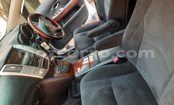 Comprar Usado Toyota Harrier Branco Carro em Maputo em Maputo Comprar Usado Toyota Harrier Branco Carro em Maputo em Maputo