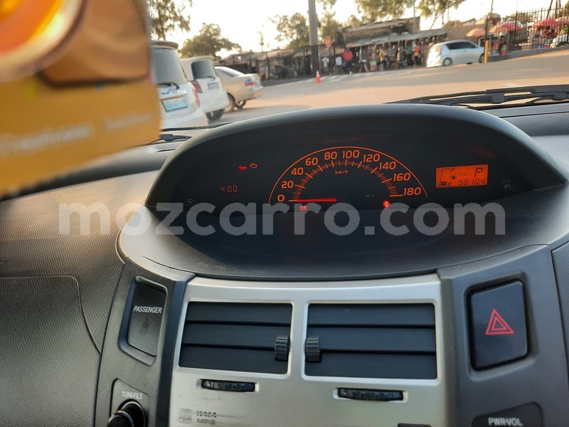 Big with watermark toyota vitz maputo maputo 17463