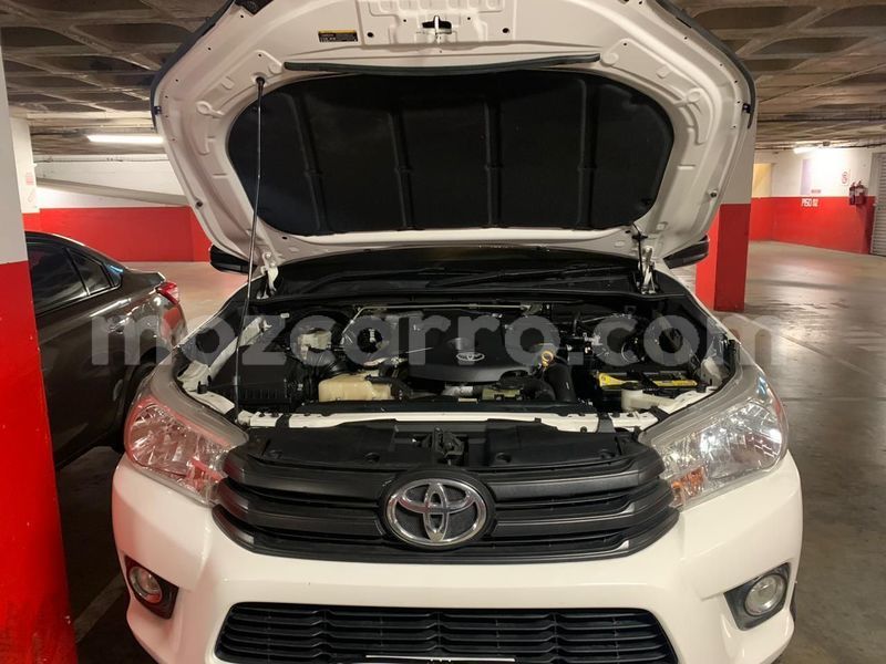 Big with watermark toyota hiluxe revo maputo maputo 17468