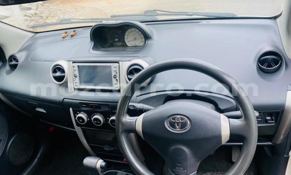 Comprar Usado Toyota IST Branco Carro em Maputo em Maputo Comprar Usado Toyota IST Branco Carro em Maputo em Maputo