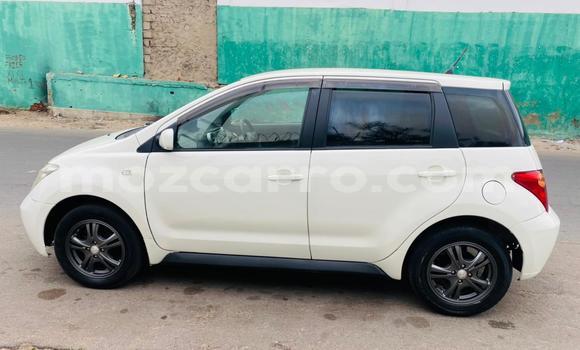 Comprar Usado Toyota IST Branco Carro em Maputo em Maputo Comprar Usado Toyota IST Branco Carro em Maputo em Maputo