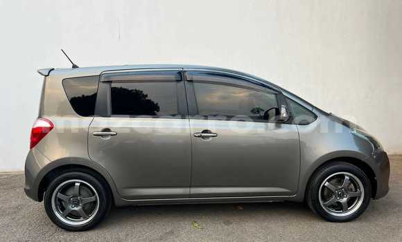 Comprar Usado Toyota Ractis Castanho Carro em Maputo em Maputo Comprar Usado Toyota Ractis Castanho Carro em Maputo em Maputo