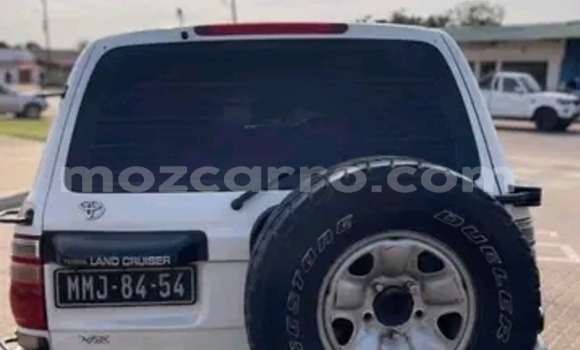 Nunua Ilio tumika Toyota Land Cruiser Nyingine Gari ndani ya Maputo nchini Maputo Nunua Ilio tumika Toyota Land Cruiser Nyingine Gari ndani ya Maputo nchini Maputo