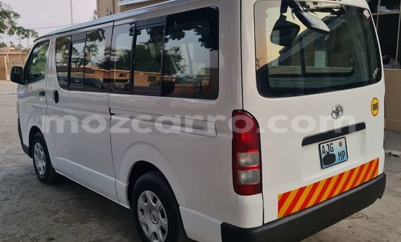 Comprar Usado Toyota Hiace Branco Carro em Maputo em Maputo Comprar Usado Toyota Hiace Branco Carro em Maputo em Maputo