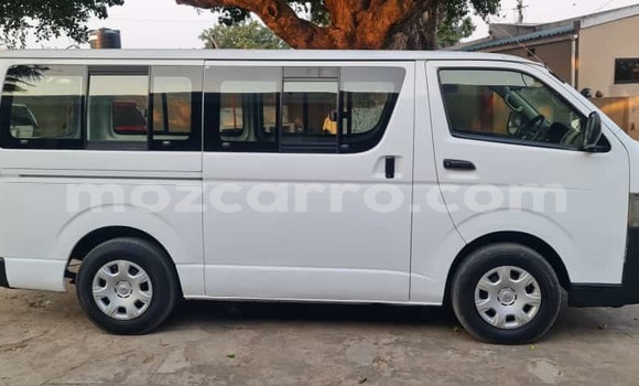 Comprar Usado Toyota Hiace Branco Carro em Maputo em Maputo Comprar Usado Toyota Hiace Branco Carro em Maputo em Maputo