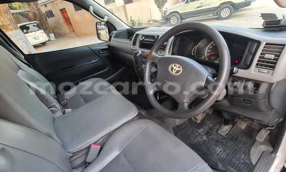 Comprar Usado Toyota Hiace Branco Carro em Maputo em Maputo Comprar Usado Toyota Hiace Branco Carro em Maputo em Maputo