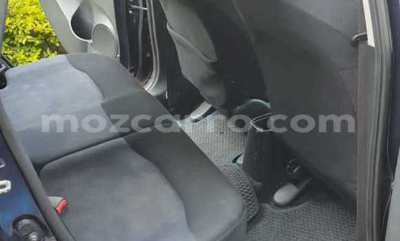Comprar Usado Honda Fit Azul Carro em Maputo em Maputo